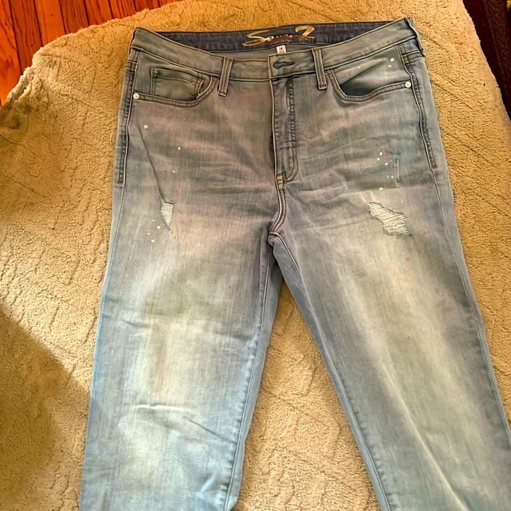 Seven jeans size 14 never worn.. lose fit ankle skinny